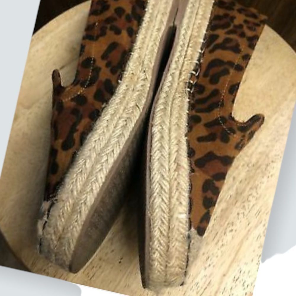New in box Chase & Chloe Leopard Espadrille slip on, NIB - Picture 8 of 8